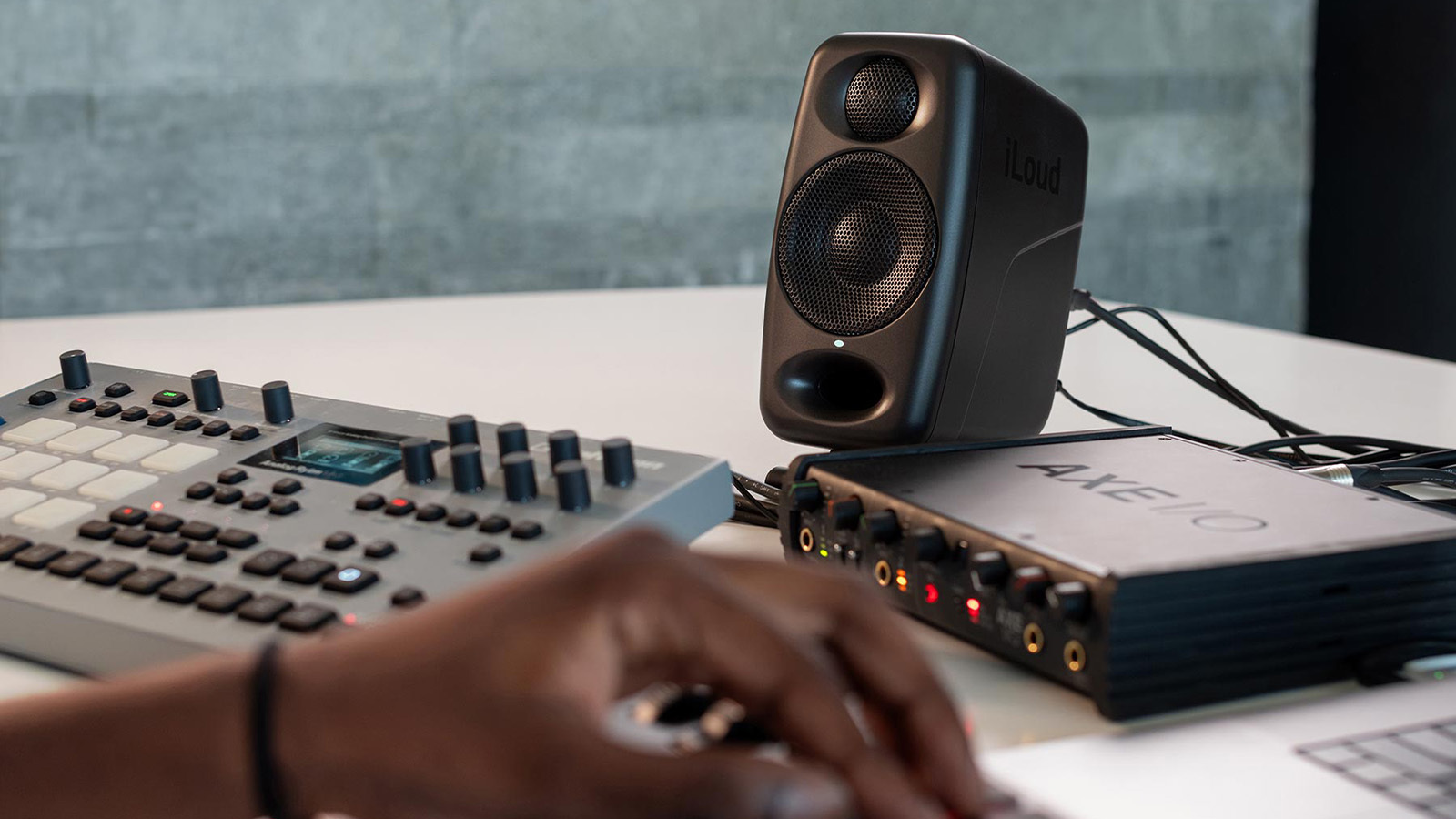 iLoud Micro Monitor Pro - IK Multimedia | Hookup, Inc.