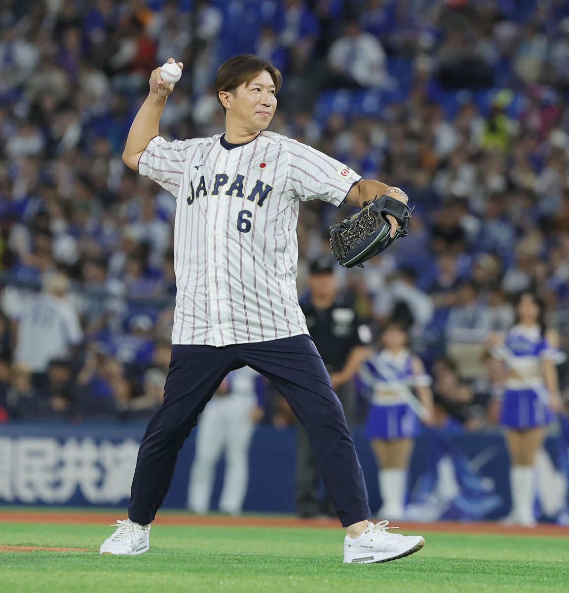 DeNA】元横浜、ソフトバンクの多村仁志氏が始球式 - スポーツ報知