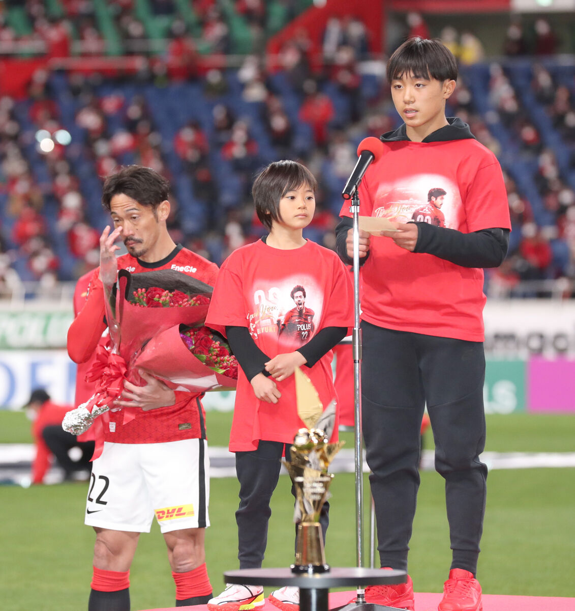 浦和、阿部勇樹引退セレモニー 息子2人が感謝の言葉「お父さんの