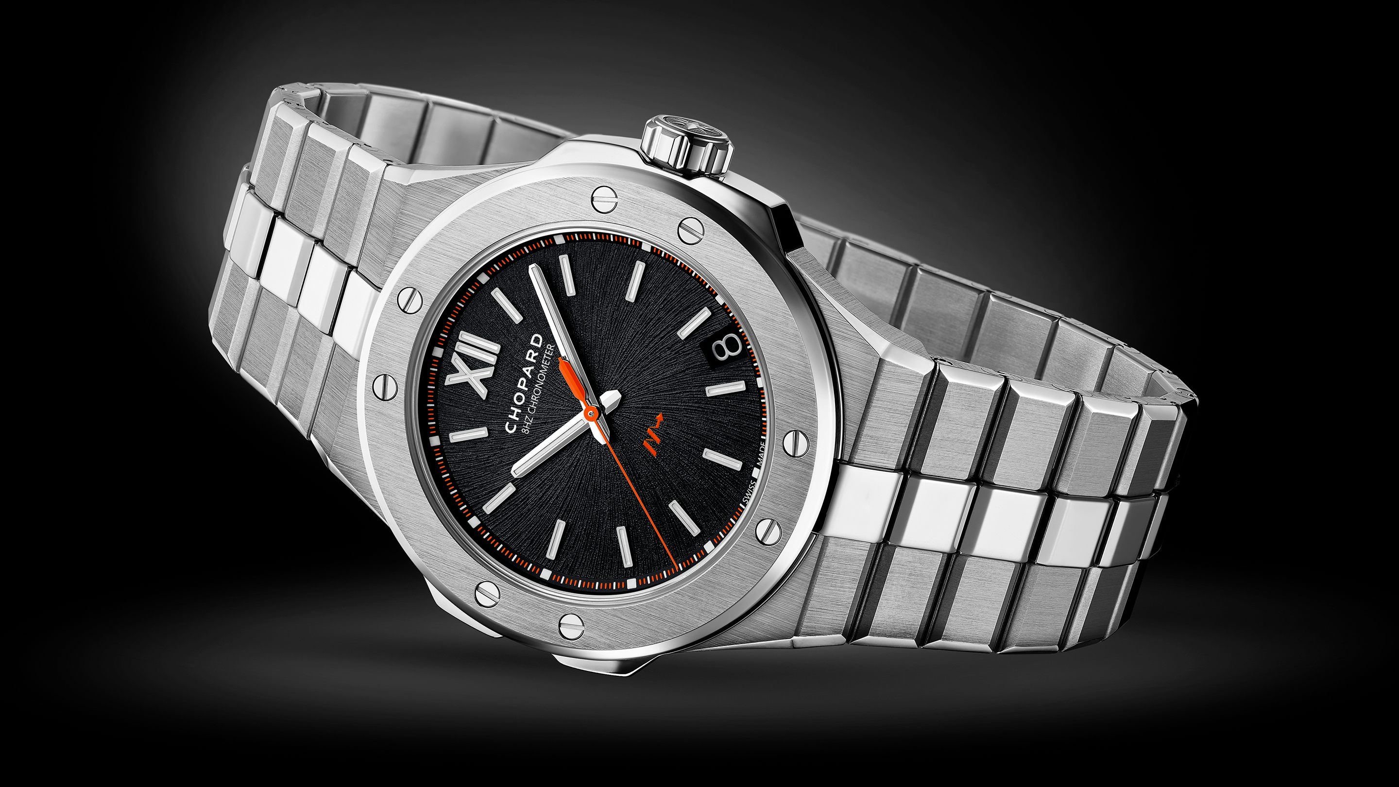 ショパールからアルパイン イーグル ケイデンス 8HF、新型ハイビート