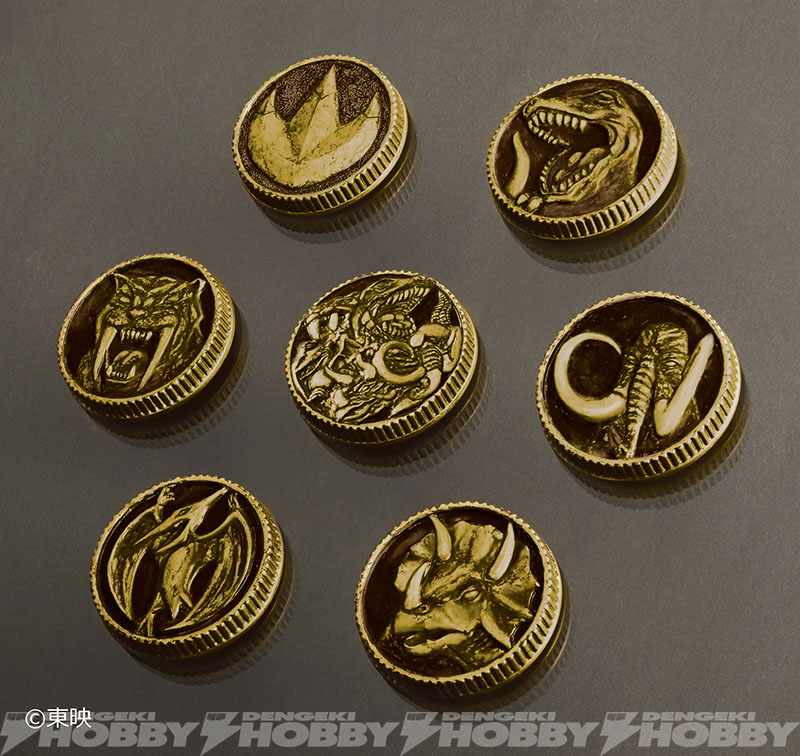 恐竜戦隊ジュウレンジャー』の変身アイテム「ダイノバックラー」と