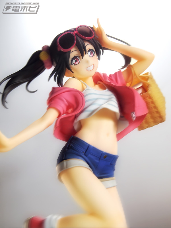 眩しい笑顔と躍動感あふれるポーズが魅力的！『ラブライブ！』矢澤にこ