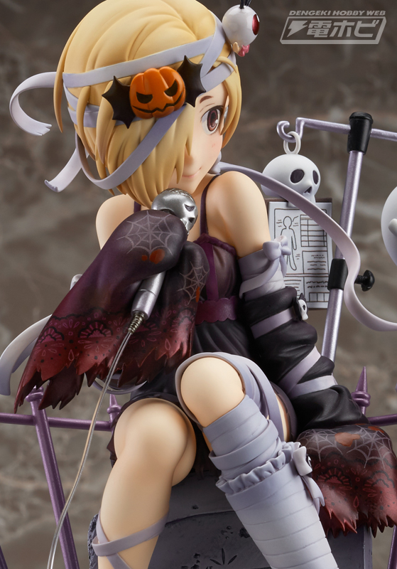 アイドルマスター シンデレラガールズ』墓地で優しく微笑む白坂小梅