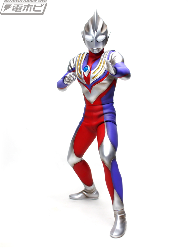 ウルトラマンティガ』スーツアクターの権藤俊輔氏、中村浩二氏の体型に