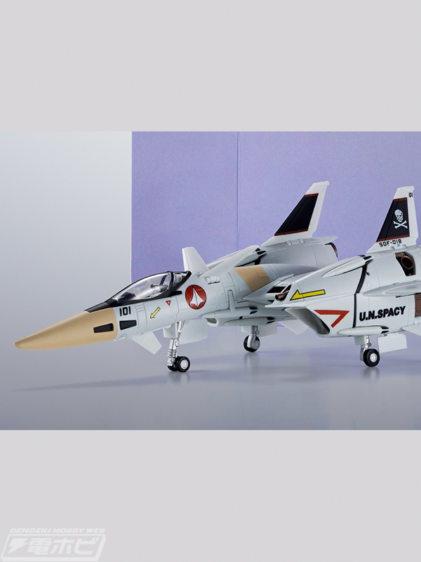 超時空要塞マクロス Flash Back 2012』VF-4 ライトニングIIIが