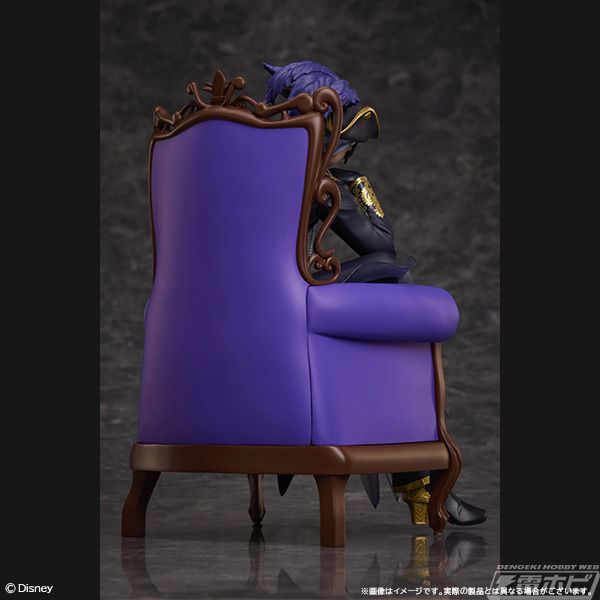 ツイステ』「グロリアス・マスカレード」の衣装を纏ったアズール