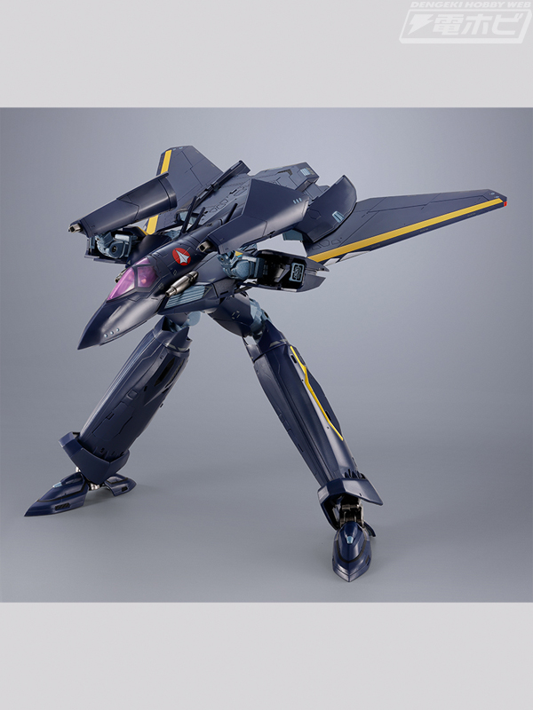 ステルス性能を持つバルキリーが登場！『マクロス7』VF-17S ナイトメア