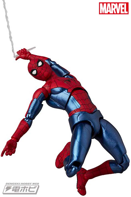 スパイダーマン：ノー・ウェイ・ホーム』から赤＆青の新スーツを着た