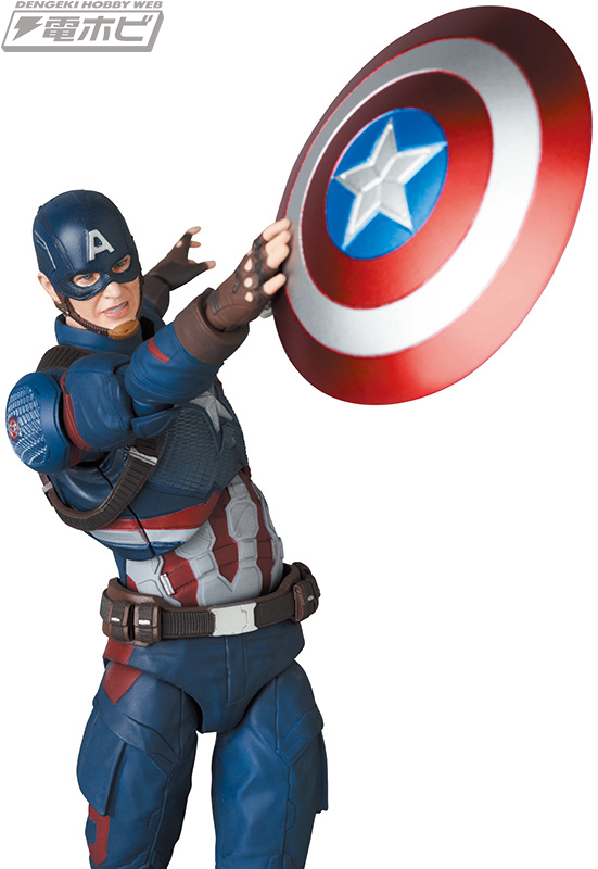 アベンジャーズ／エンドゲーム』版のキャプテン・アメリカがアクション