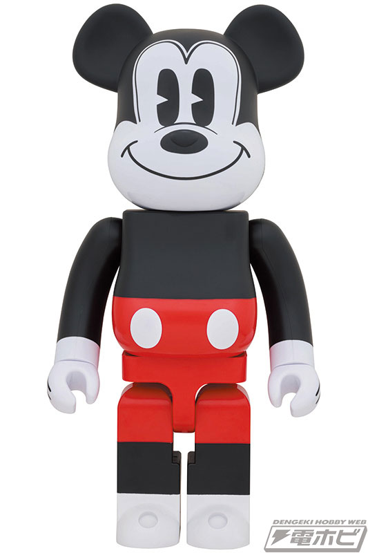レッド＆ホワイトのツートーンデザインでミッキーマウスのBE@RBRICKが