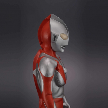 ウルトラマン』Cタイプのスーツを精密に再現したフィギュアが海洋堂