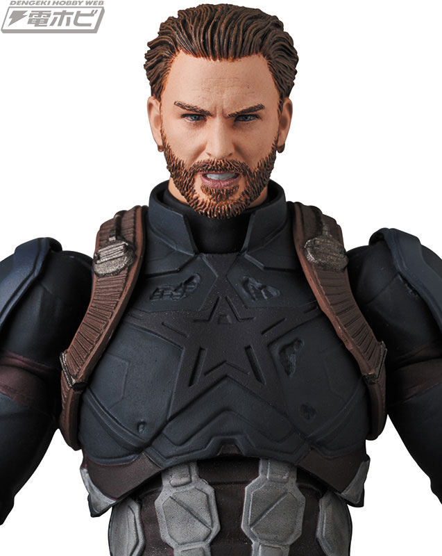アベンジャーズ／インフィニティ・ウォー』のキャプテン・アメリカが