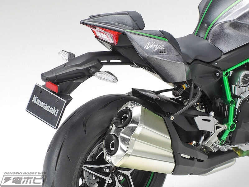 スーパーチャージャー搭載のフラッグシップ！「カワサキ Ninja H2