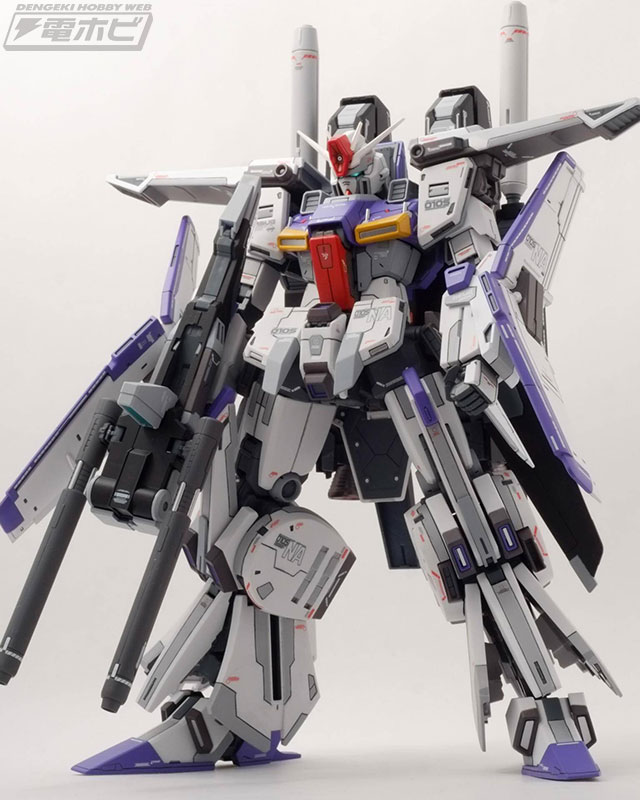 紫にこだわった強化型ZZガンダムに、重厚感あふれる黒立ち上げ塗装の