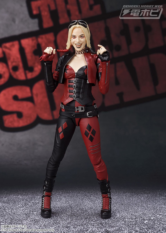 ザ・スーサイド・スクワッド』ハーレイ・クインが代表的な赤黒スーツ姿