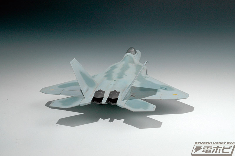 ステルス戦闘機「F-22A ラプター」と海軍向け「ラファールM」の1/72
