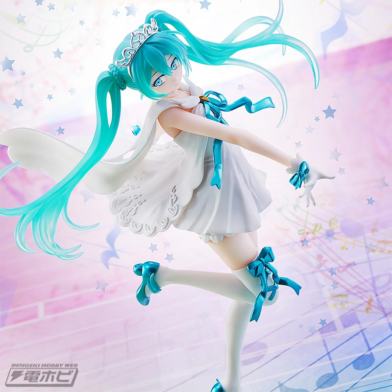 生誕15周年をお祝い！スオウ氏デザイン版の「初音ミク」が麗しの