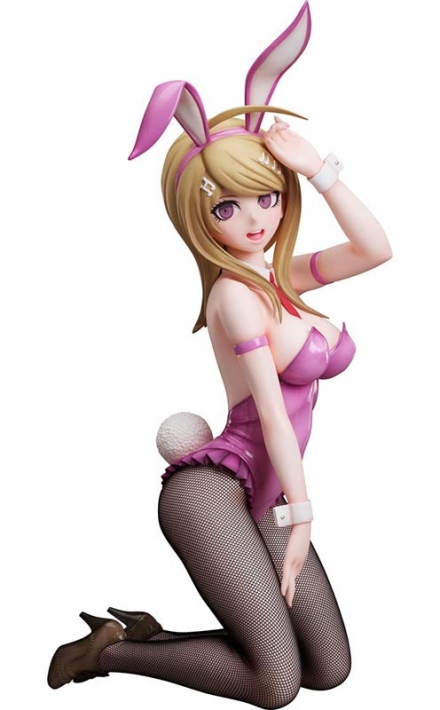 抜群のスタイルと純真無垢な笑顔に注目！「ダンガンロンパ」赤松楓が