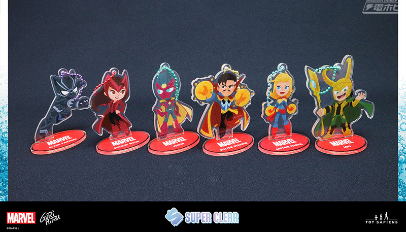 グリヒル」アートのマーベルキャラがカード、フィギュア、キーチェーン