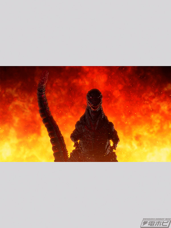 劇中で赤く発光する体表のイメージを再現！『シン・ゴジラ』ゴジラ