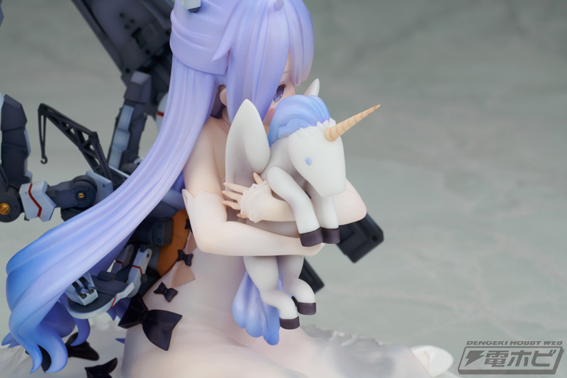 アズールレーン』より支援空母・ユニコーンが公式イラストを元に