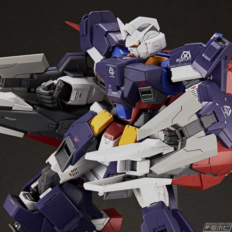 新規造形パーツとなる追加装甲やグラストロランチャーが付属！ガンプラ