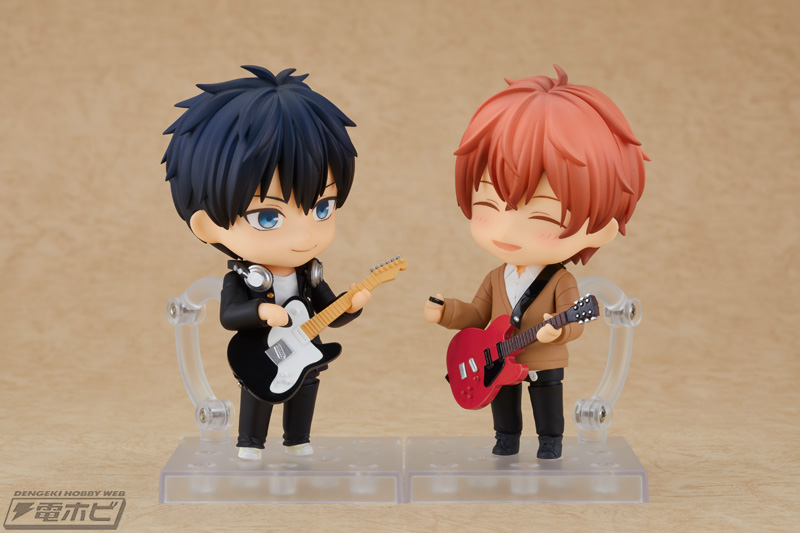 ふたり用の手繋ぎや一緒にハート手首パーツも！『ギヴン』佐藤真冬