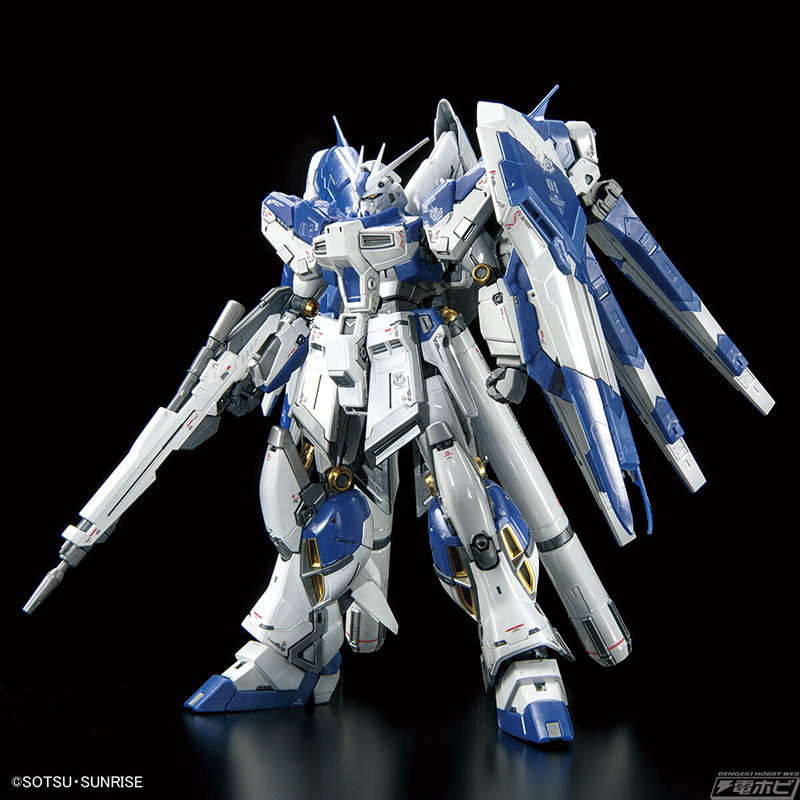 ガンプラ「RG Hi-νガンダム［チタニウムフィニッシュ］」と「HG