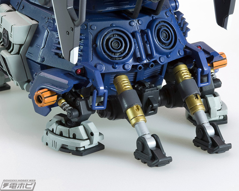 背部搭載の大型キャノン「720mmビームキャノン」も再現！『ゾイド』RZ