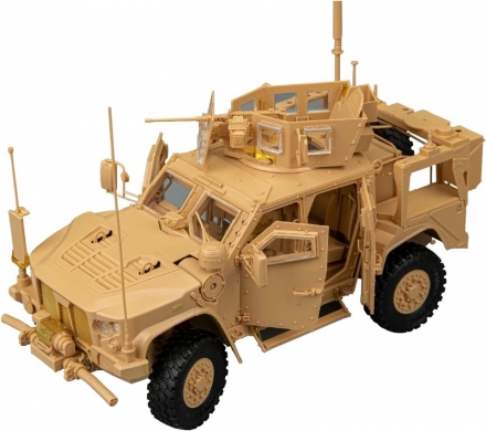 統合軽戦術車両「JLTV M1278A1 HGC」やフルインテリア仕様の「M1240A1