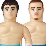 レトロテイストのソフビモデル「SFS」のリングにブリティッシュ