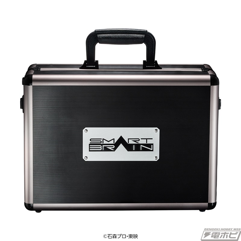 仮面ライダー555』より「CSMファイズギアver.2」を収納できる「CSM