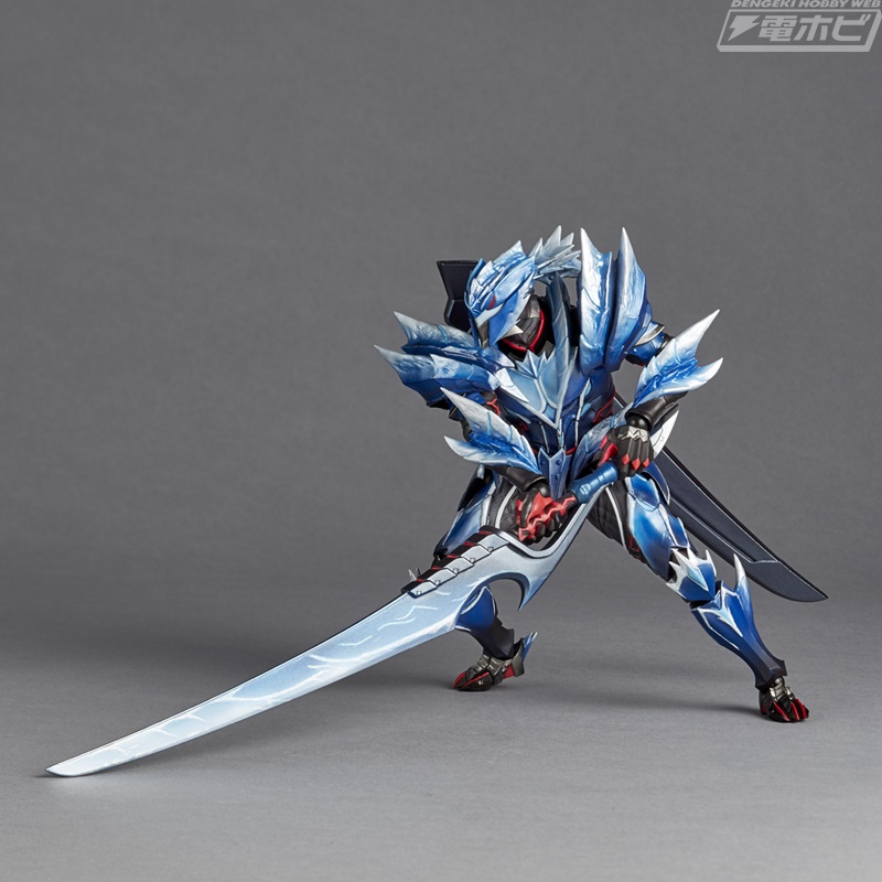 モンスターハンターライズ：サンブレイク』より、ルナガロ装備に身を