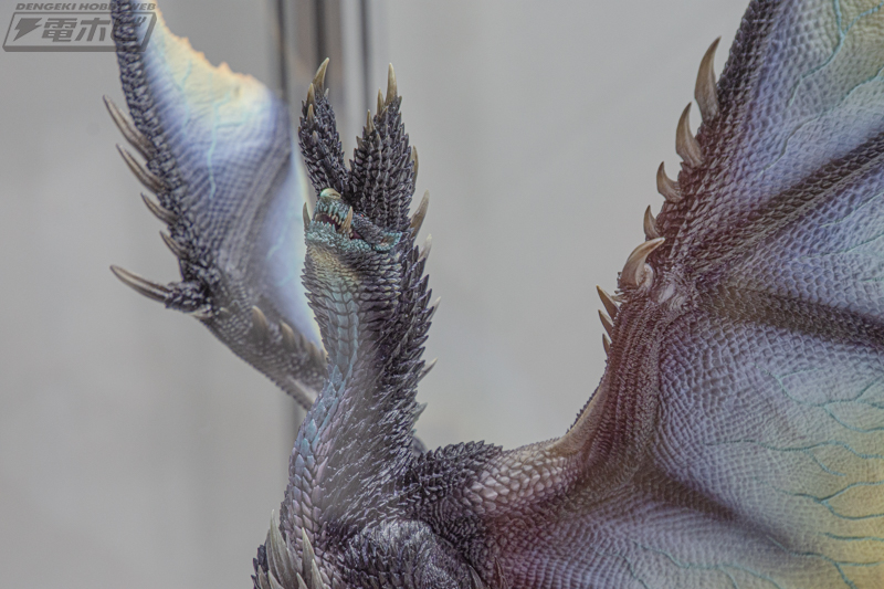 モンスターハンター」シリーズから煌黒龍アルバトリオンが「カプコン