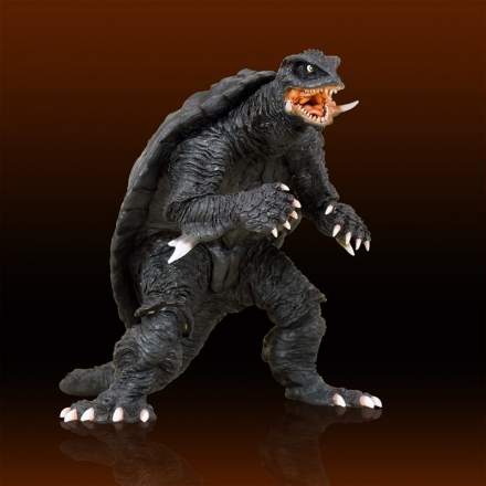 平成ガメラ三部作のガメラ（G1～G3）の未塗装ソフビキット復刻版が登場