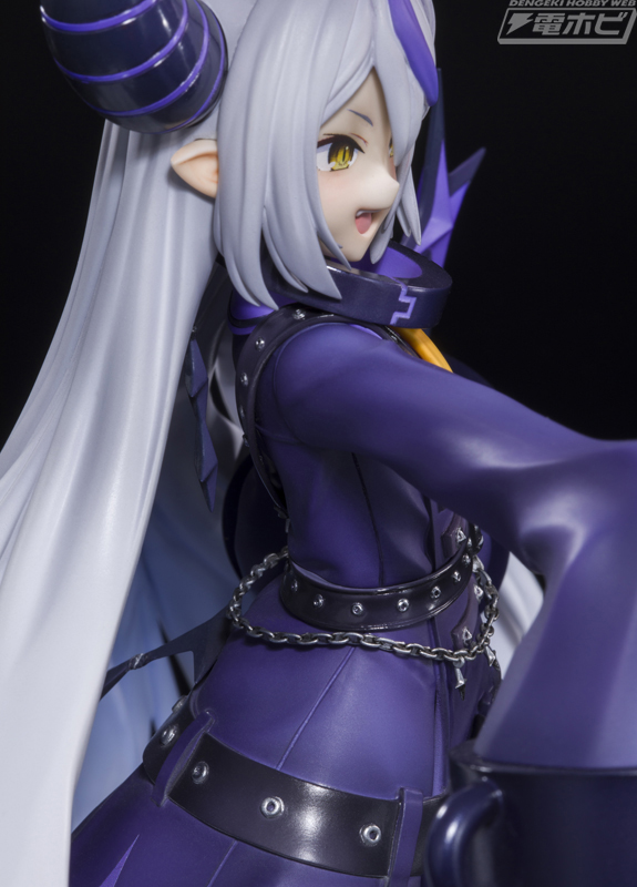 ホロライブ』ラプラス・ダークネスの1/6スケールフィギュアを撮り