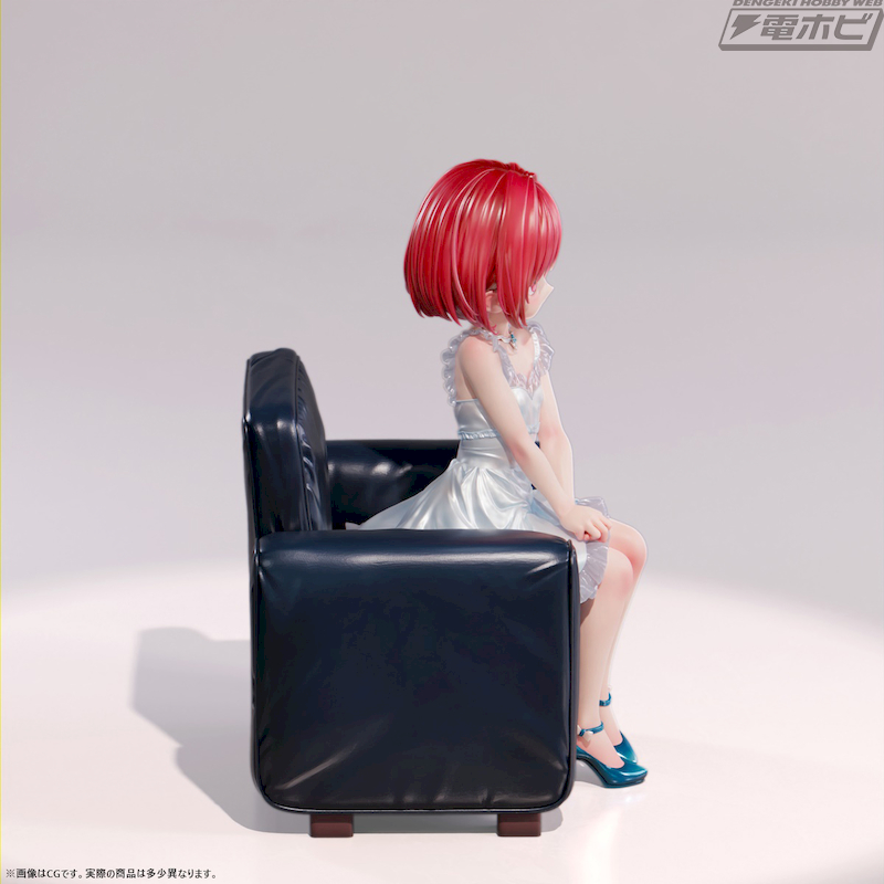 すまし顔でちょこんと座る可憐な美少女の1/4＆1/6スケールフィギュアが