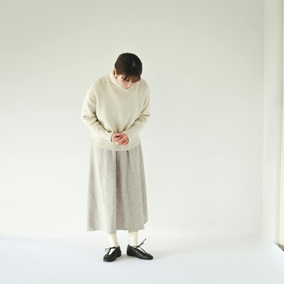 着用レビュー】噂のはき心地は？SUIの「レースアップシューズ」を