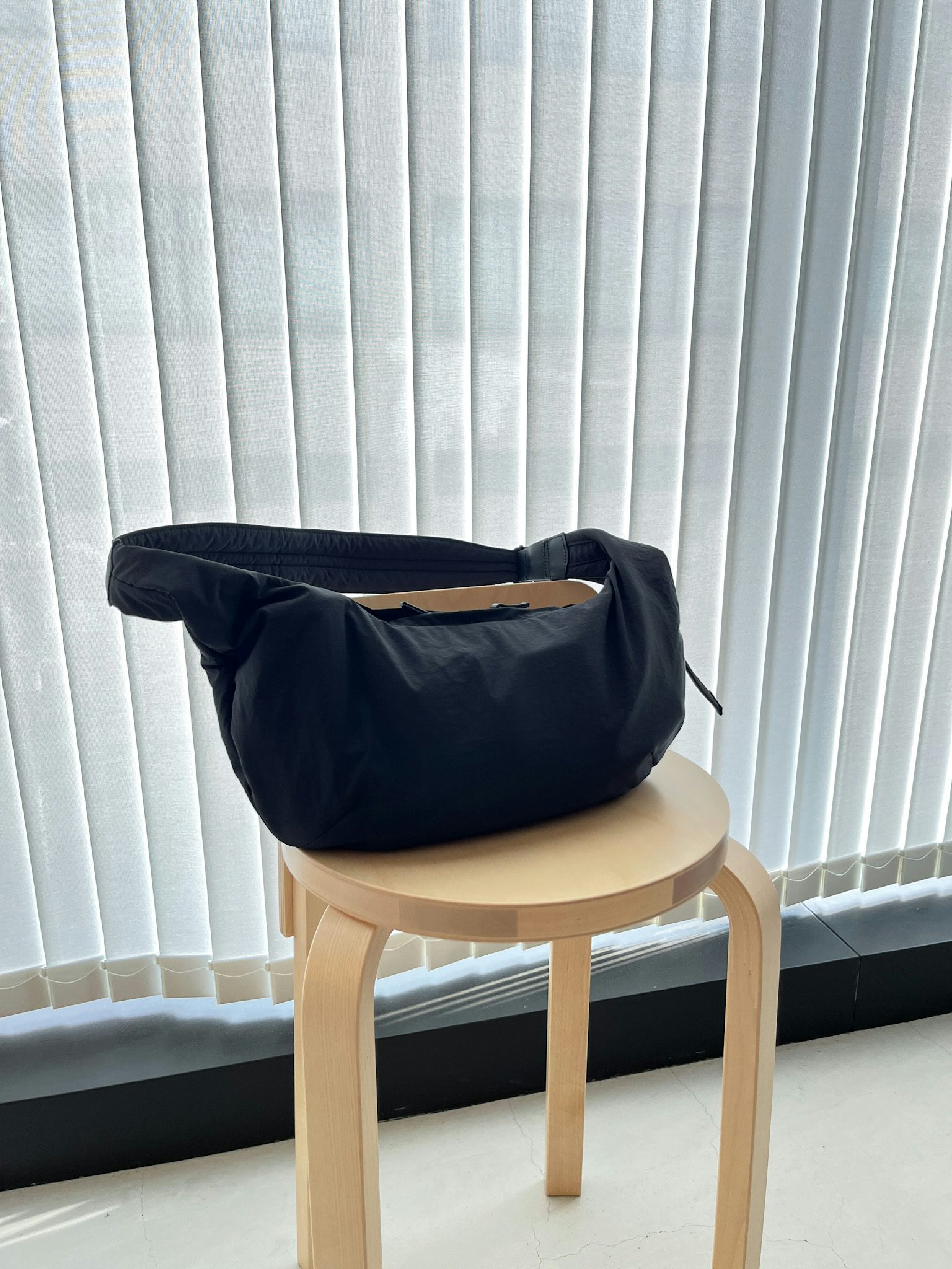 新商品】軽やかに、ちゃんと収まる。こだわり抜いた「ムーン型のボディ