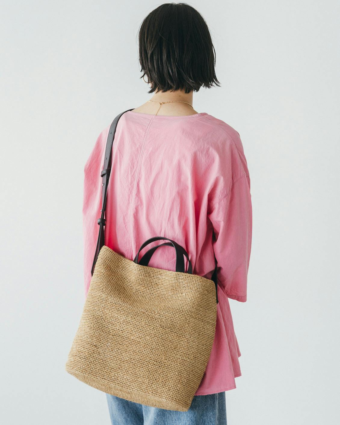 新商品】品よく、たっぷり。大人気シリーズに「ラフィアのショルダー