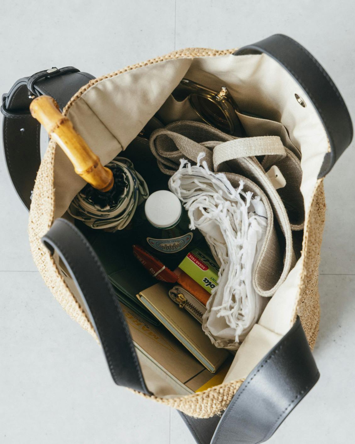 新商品】品よく、たっぷり。大人気シリーズに「ラフィアのショルダー