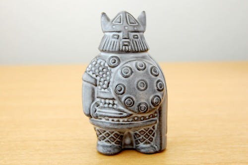 21542477.jpg?auto=format,