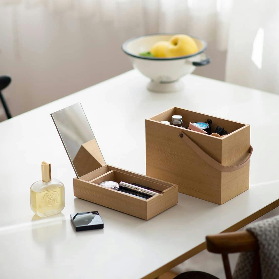 私らしい一日のはじまりに」道具も気持ちも整うメイクボックス - 北欧