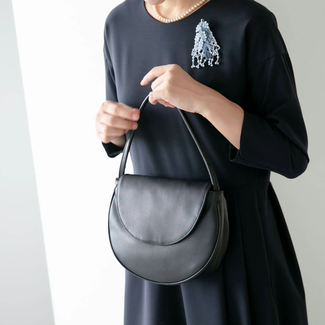 大切な日の私の味方」フォーマルバッグ（サブバッグ付き） - 北欧