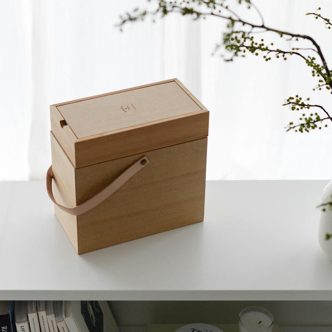 私らしい一日のはじまりに」道具も気持ちも整うメイクボックス - 北欧