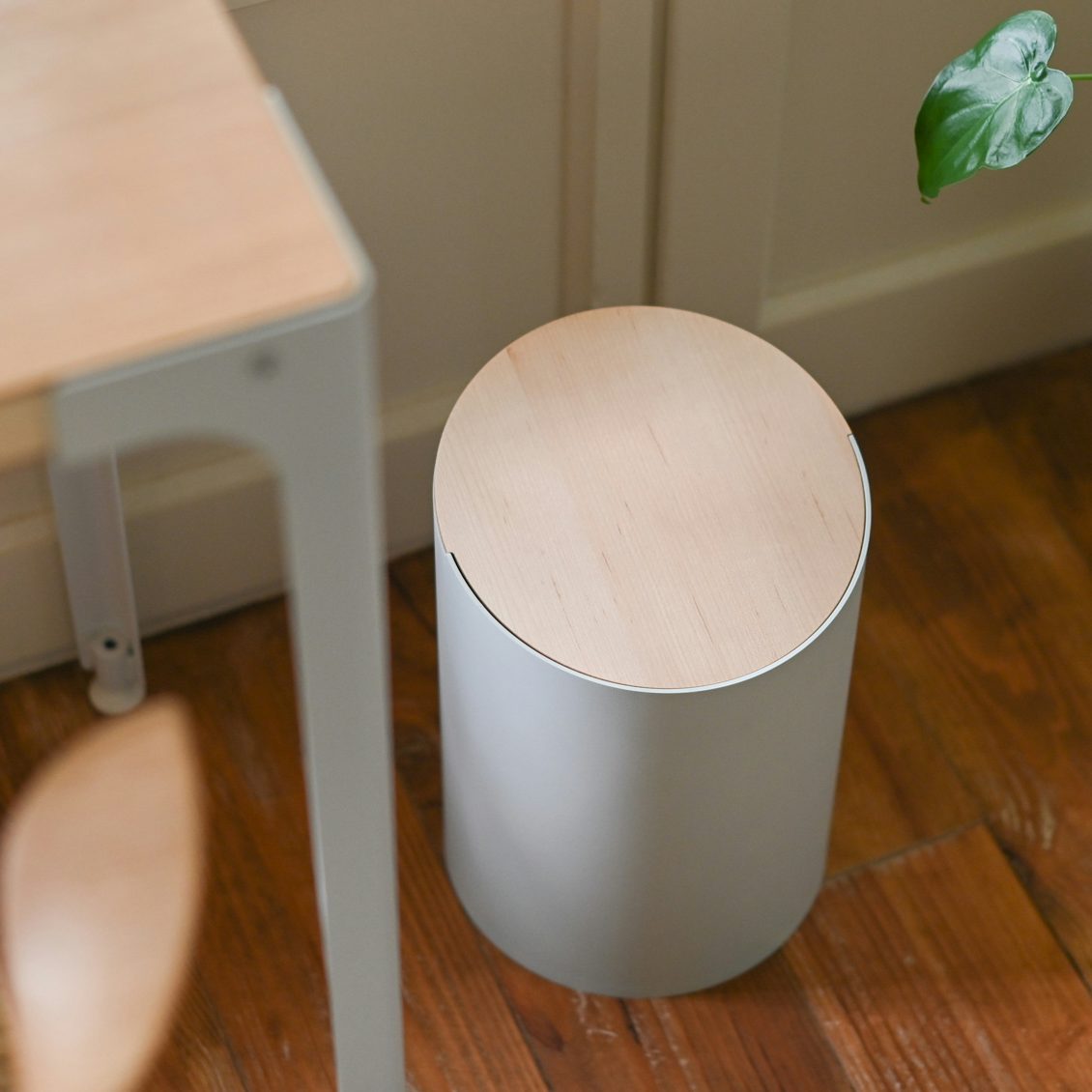 MOHEIM / モヘイム / SWING BIN / ゴミ箱（Sサイズ 5L） - 北欧