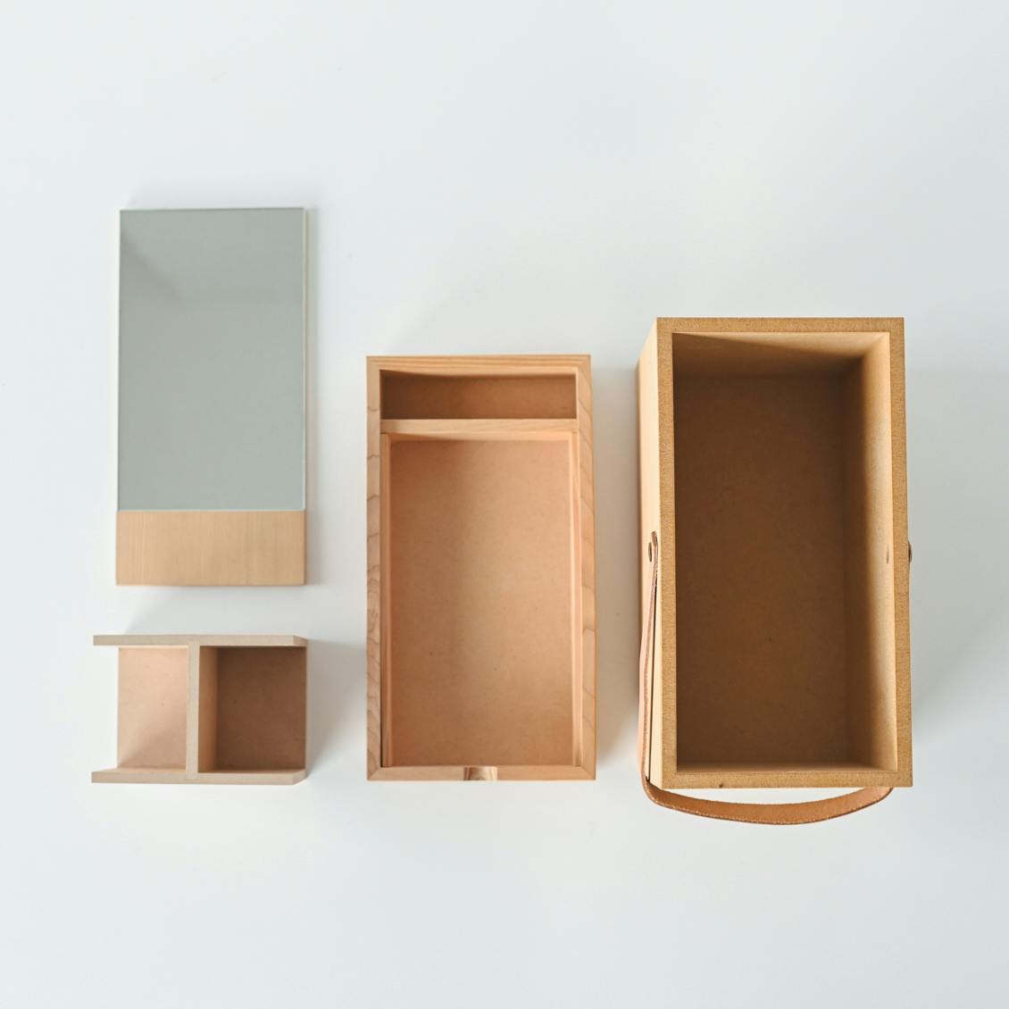 私らしい一日のはじまりに」道具も気持ちも整うメイクボックス - 北欧