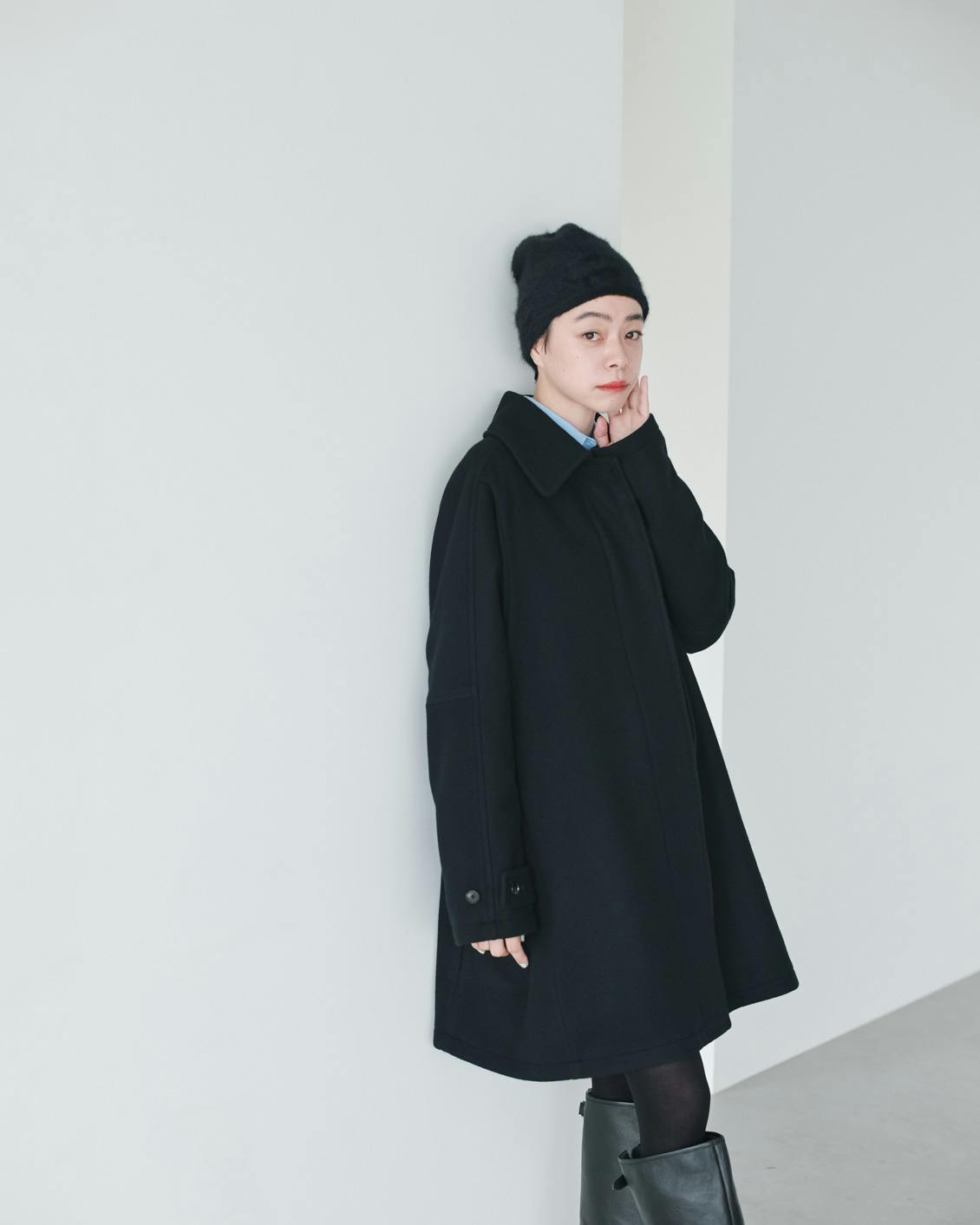 当店限定】「シックに、かろやか」バックベルトのウールコート
