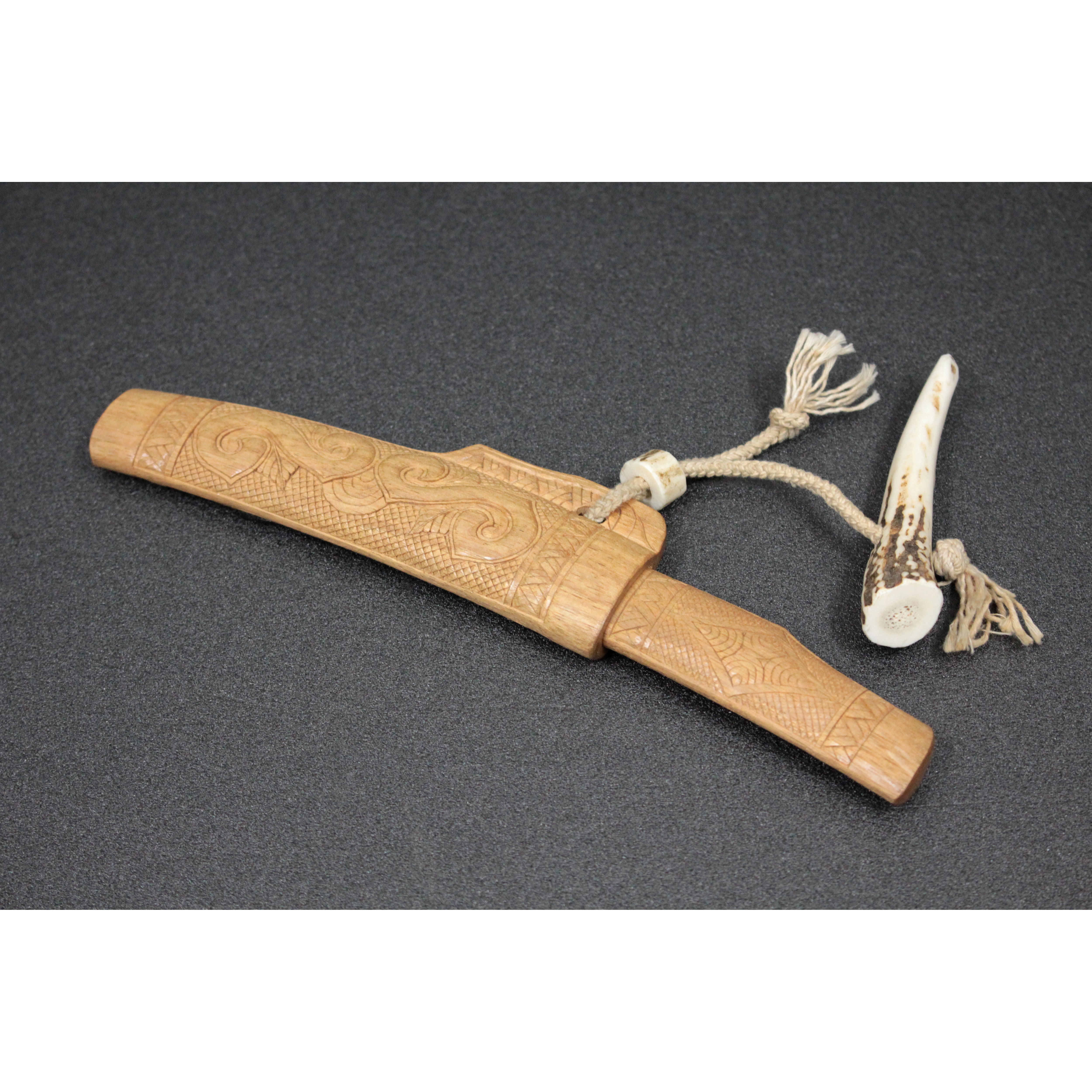 藤戸幸夫 『マキリ』 彫刻（木） - 北海道画廊