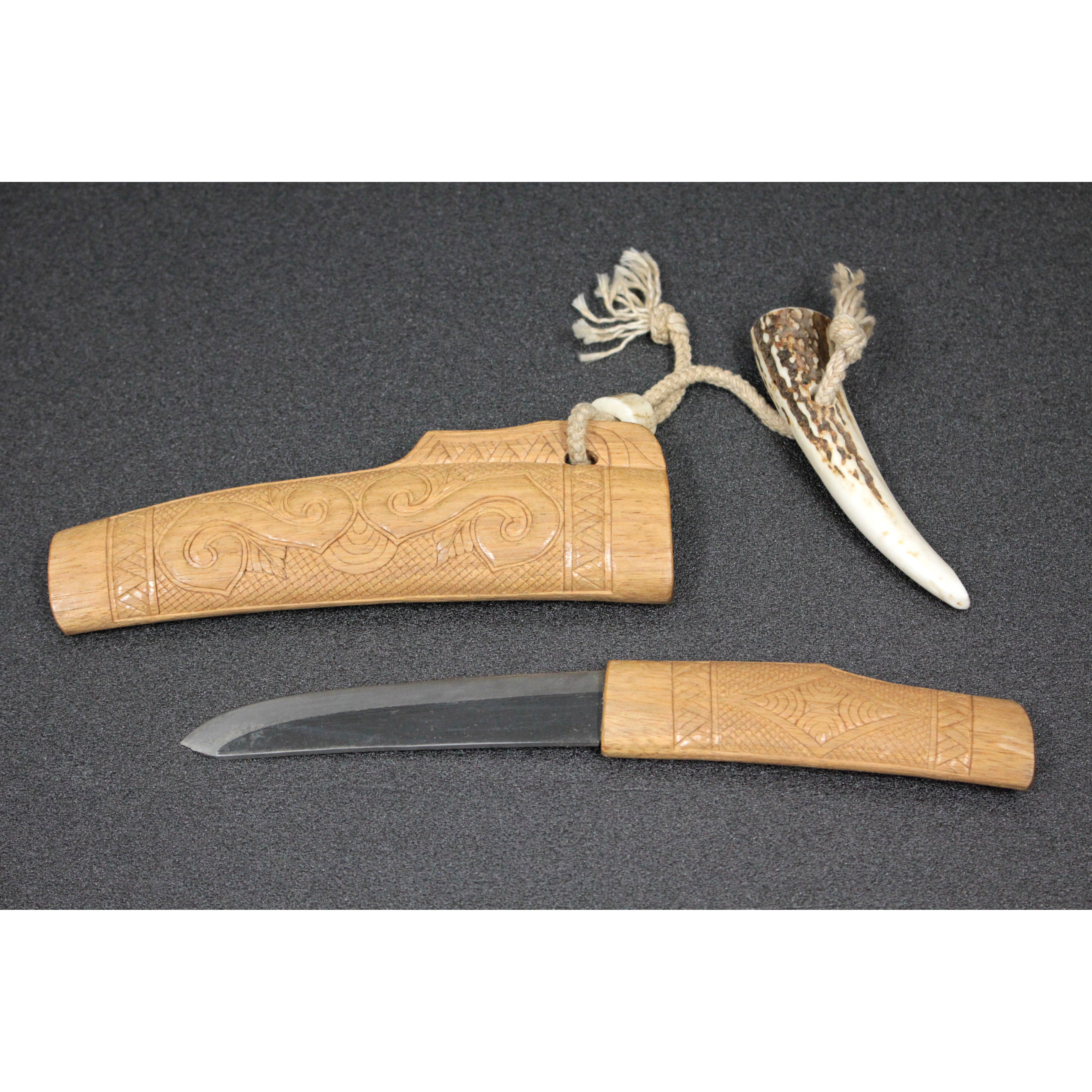 藤戸幸夫 『マキリ』 彫刻（木） - 北海道画廊